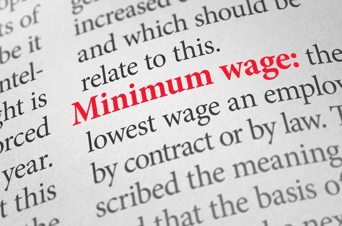 What is the minimum wage in the UK in 2023?